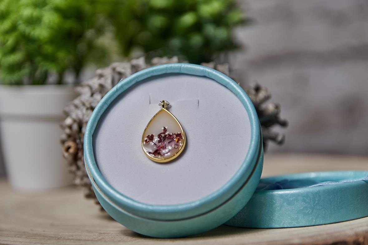 Colgante exclusivo con diferentes acabados - Imagen 2