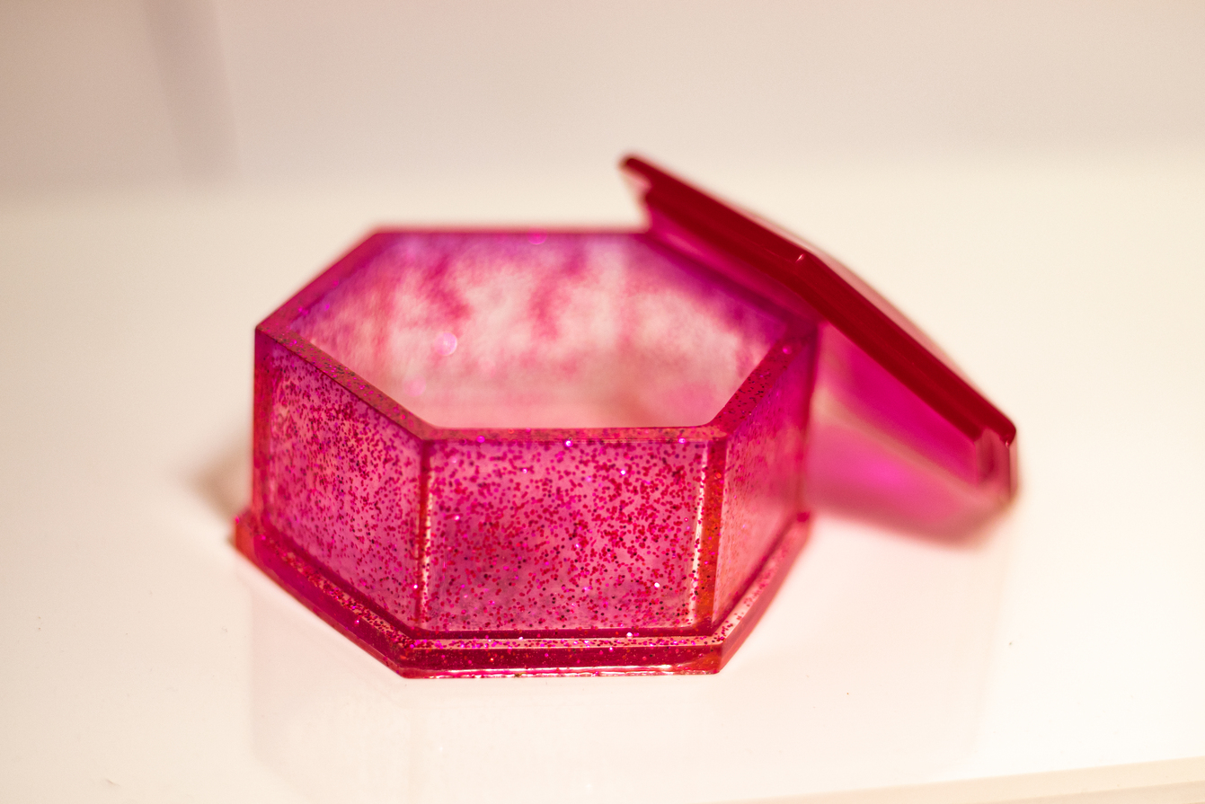 Cajita joyero fucsia con un toque brillante