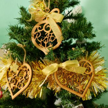 Bolas decorativas de madera personalizadas con el nombre