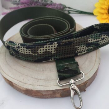 Correa para perro con diseño de camuflaje verde