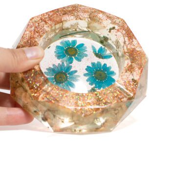 Cenicero hecho a mano con diseño único flores