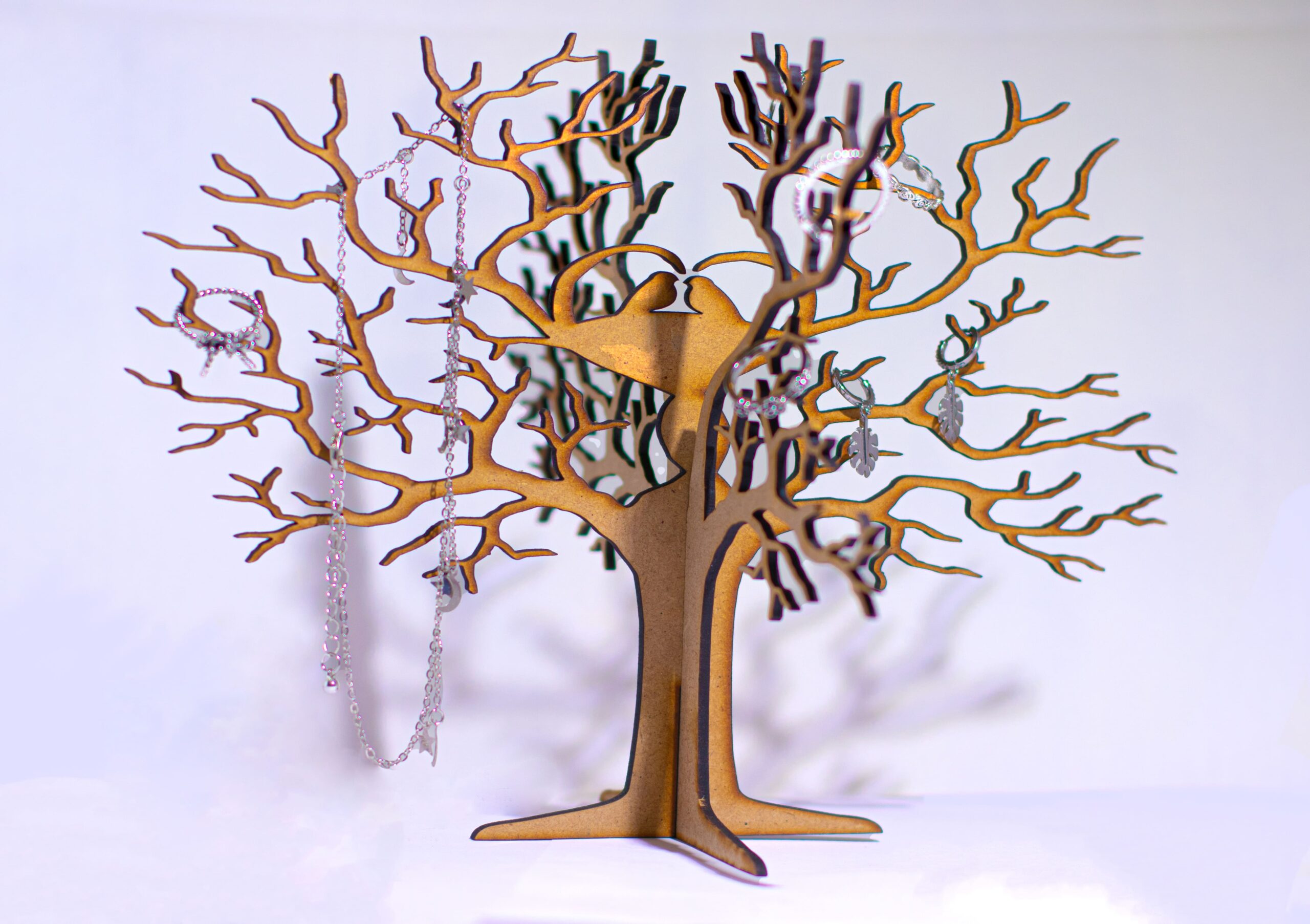 Árbol joyero de madera