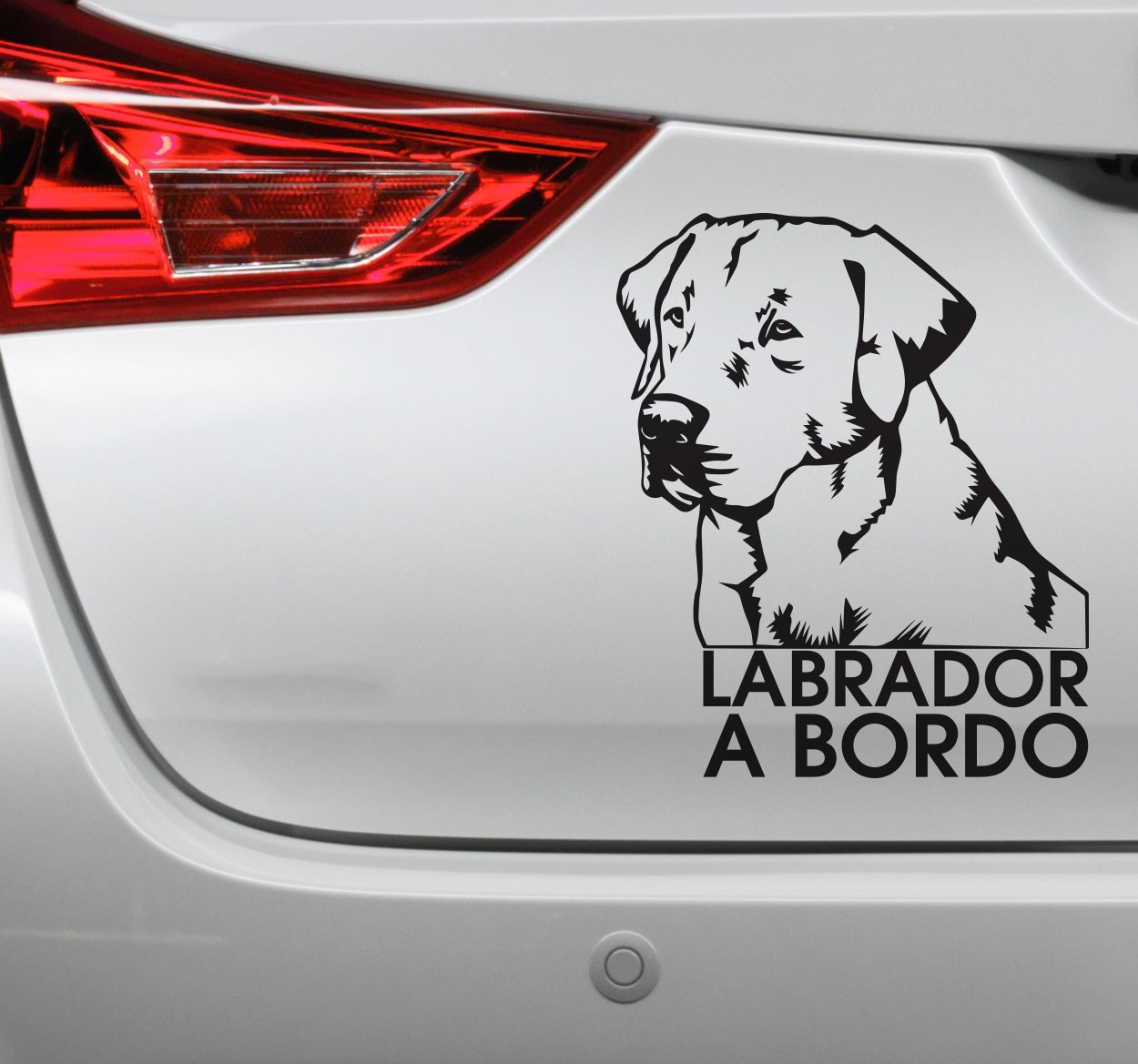 Vinilo para coche "Labrador A Bordo"