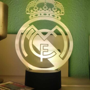 Lámpara 3D en Acrílico con Diseño del Escudo del Real Madrid ⚽🌟
