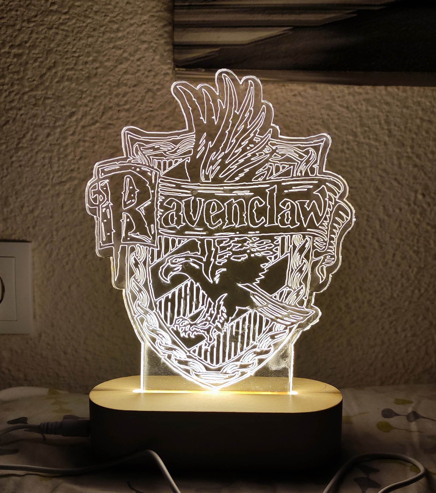 Lámpara 3D en Acrílico con Diseño de Ravenclaw de Howars