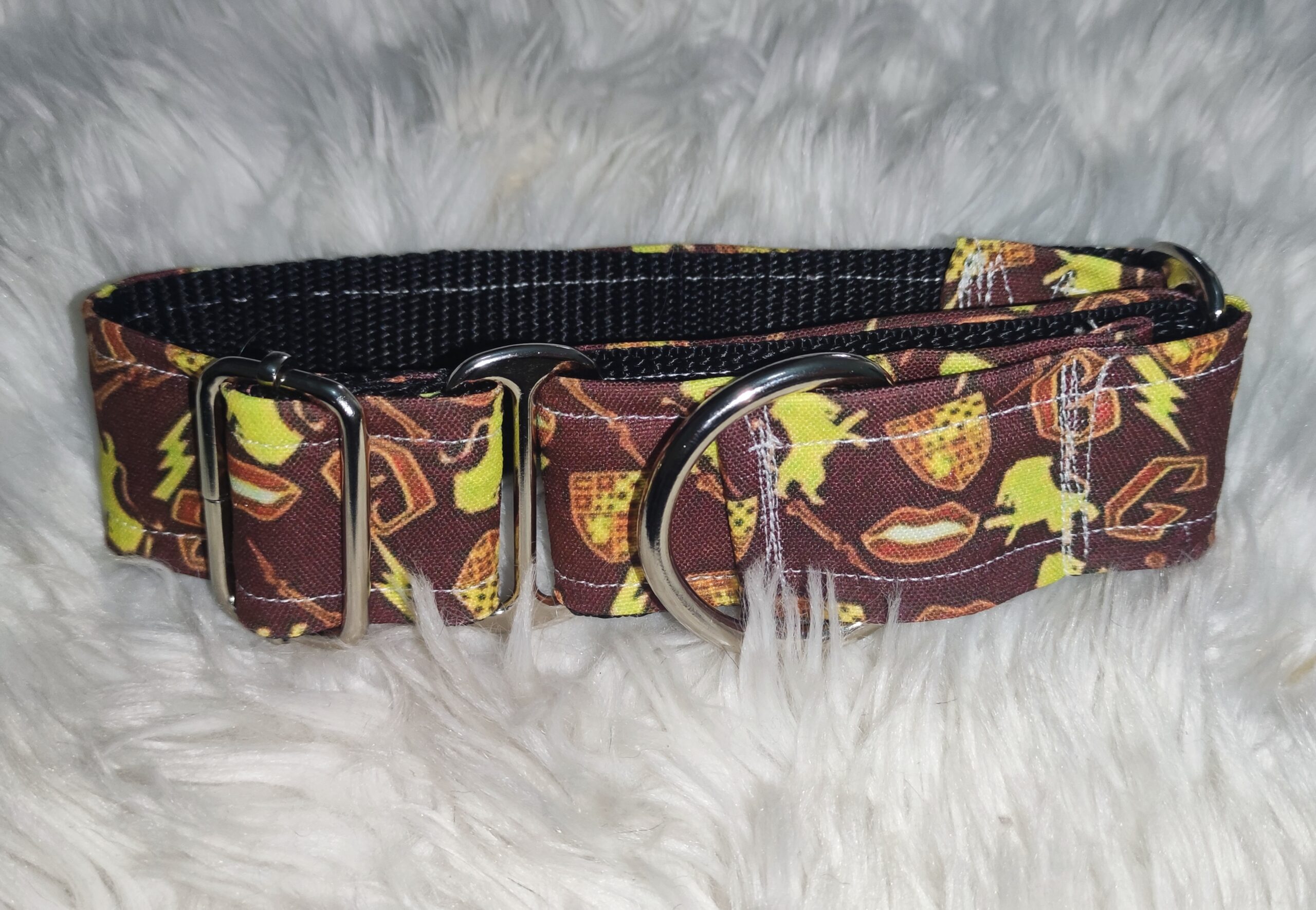 Collar martingale diseño Gryffindor