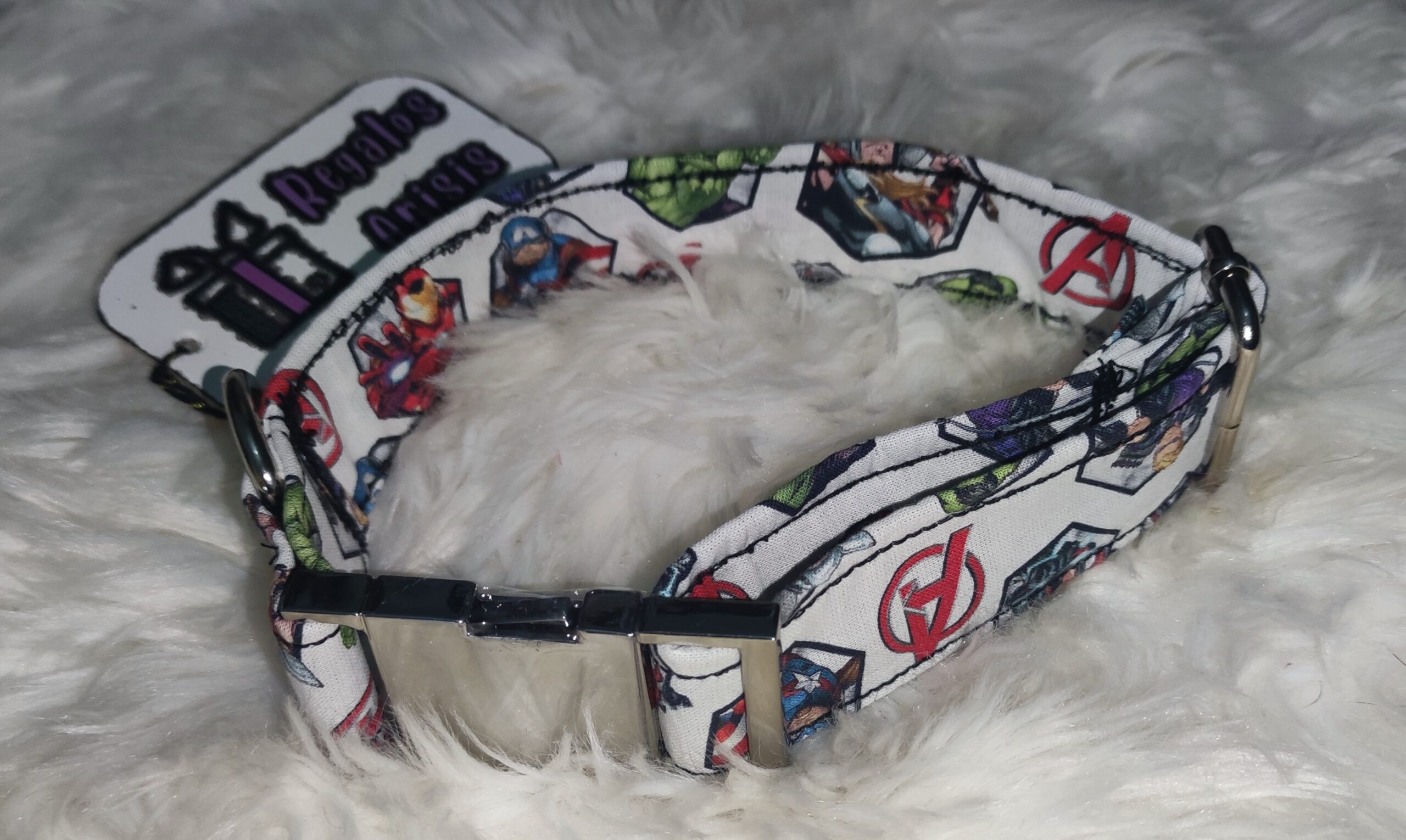 Collar para perro tipo click diseño Avengers